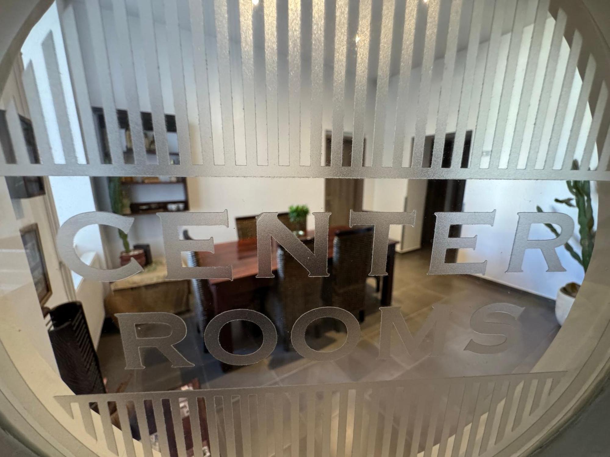 Center Rooms Μίσκολτς Εξωτερικό φωτογραφία