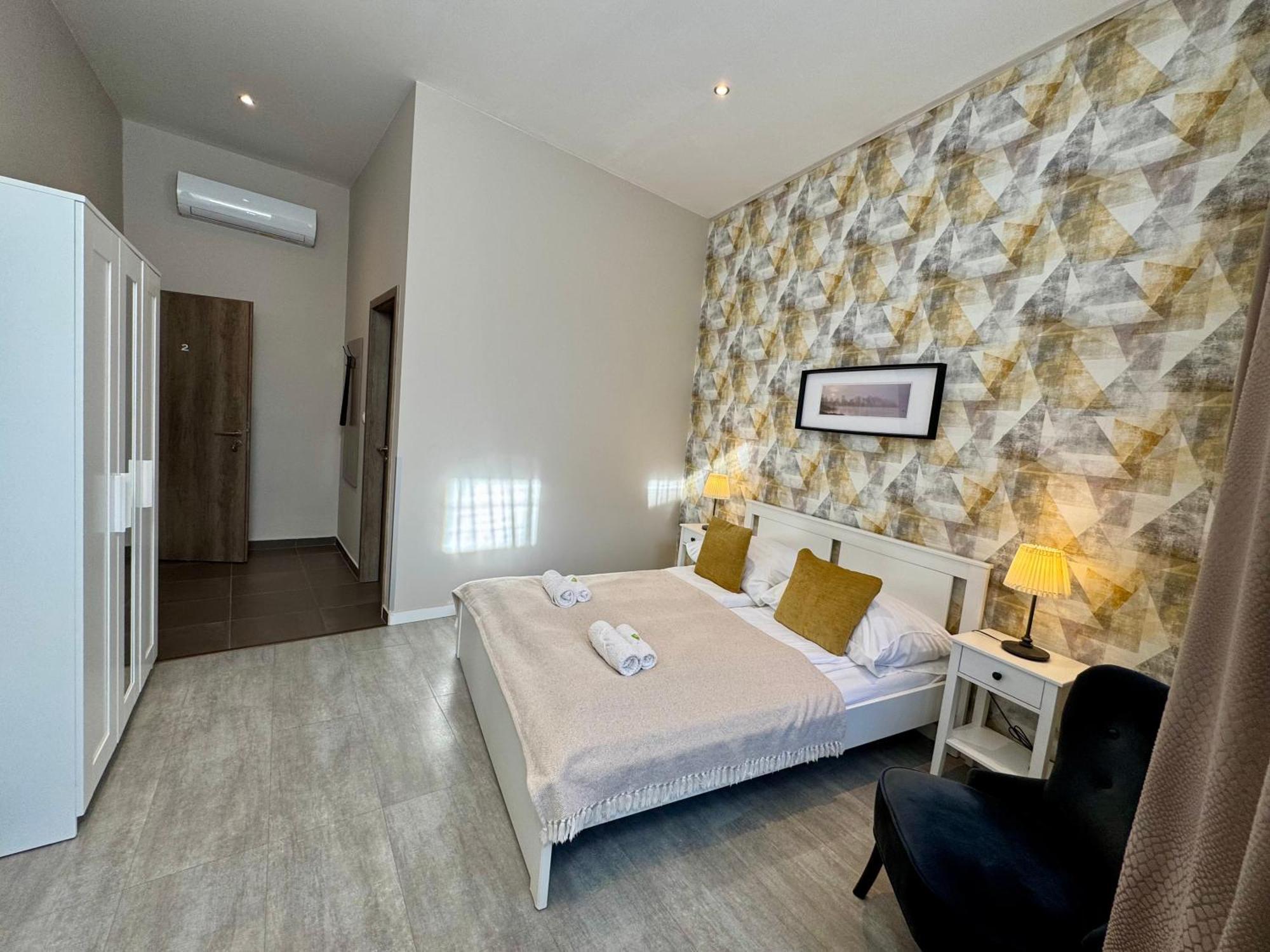 Center Rooms Μίσκολτς Εξωτερικό φωτογραφία